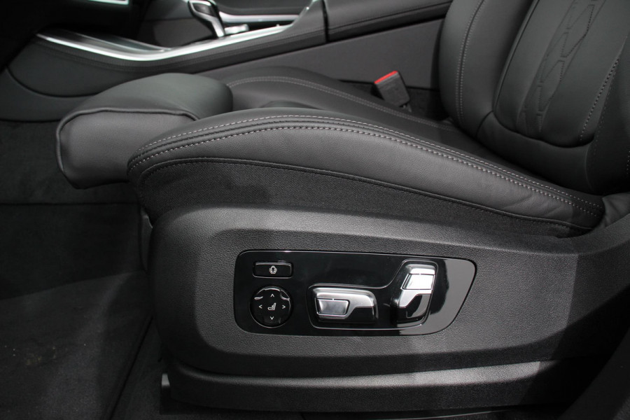 BMW X5 xDrive45e High Executive | M-Sport | Panorama Dak | Head-Up Display | Harman Kardon | 21 Inch Lichtmetalen Velgen | 360* Camera | Navigatie  | Climate Control | Stoelverwarming