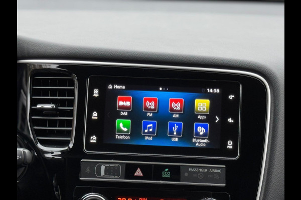 Mitsubishi Outlander 2.4 PHEV Pure+, vele opties, achteruitrijcamera, leder, 18 inch, trekhaak, NL auto met nap