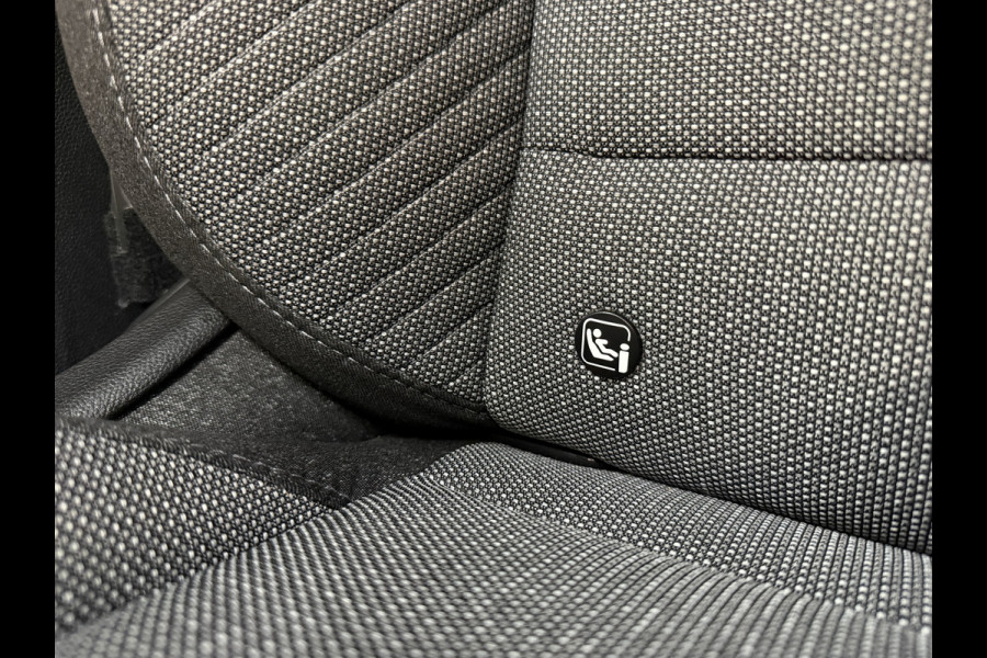 Renault Captur 1.3 TCe 160 EDC techno | Groot Navi | 18" | ACC | Stoel & Stuurverwarming | Camera | Nieuwstaat