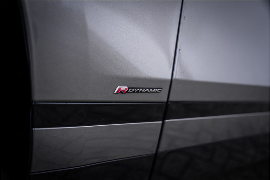 Land Rover Range Rover Velar 2.0 I4 Turbo AWD R-Dynamic HSE ** Panodak ** 22inch