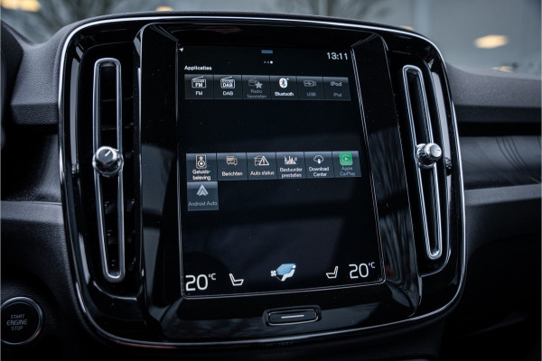 Volvo XC40 T4 Recharge Ultimate Dark ** Panodak ** Harman/Kardon ** Memory