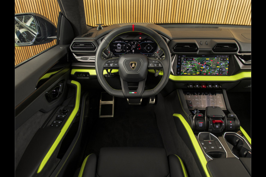 Lamborghini Urus 4.0 V8 Hybrid SE 23" I B&O I PANO I STYLE PACK I VERDE SCANDAL