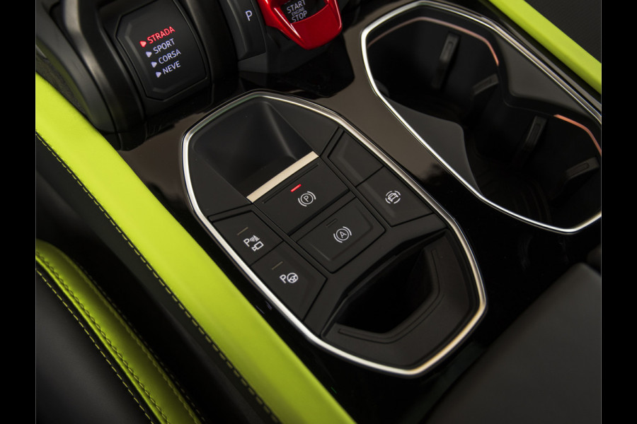 Lamborghini Urus 4.0 V8 Hybrid SE 23" I B&O I PANO I STYLE PACK I VERDE SCANDAL