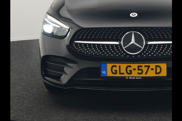 Mercedes-Benz B-Klasse 250 e AMG Limited 218pk PHEV | Panodak | Camera | Night Pakket | Alcantara Sportstoelen Verwarmd | Apple Carplay | Widescreen Cockpit | Navigatie | Lane Assist | Virtual | DAB |