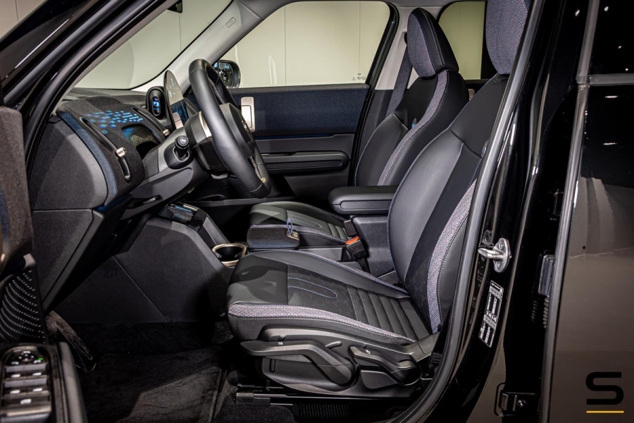 MINI Countryman 1.5 C Favoured M Plus|Pano|HUD|Cam|Leder