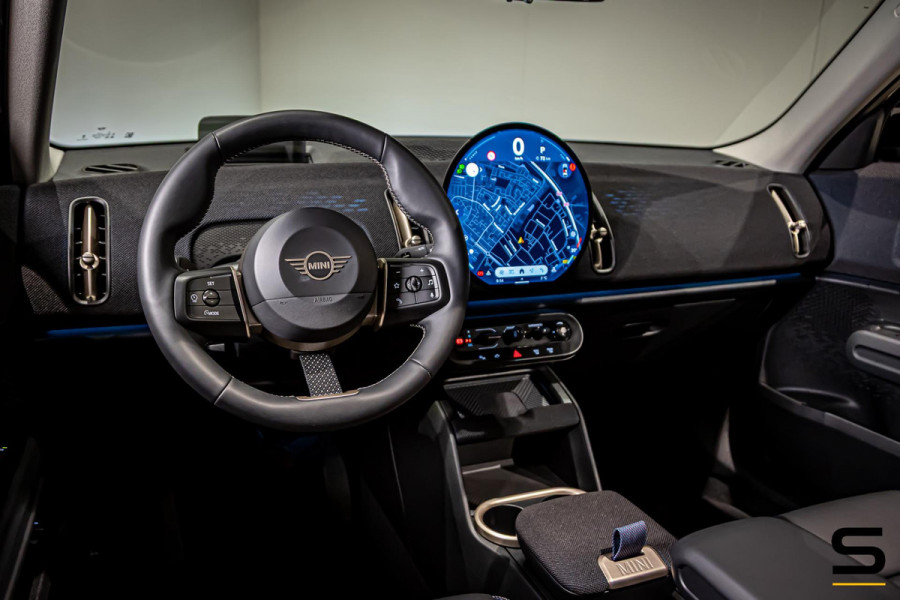 MINI Countryman 1.5 C Favoured M Plus|Pano|HUD|Cam|Leder