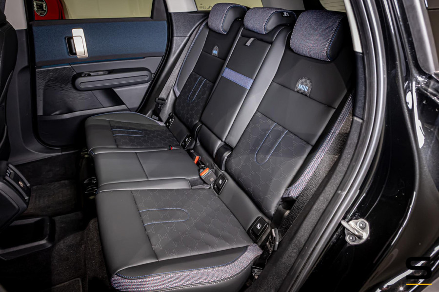 MINI Countryman 1.5 C Favoured M Plus|Pano|HUD|Cam|Leder