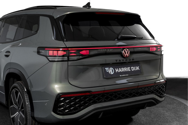 Volkswagen Tayron 1.5 eHybrid 272 PK R-Line Edition | Black Style Pakket | S/K-Panodak | Dig. Cockpit | Adapt. Cruise | Stoel-+Stuurverw. | Camera | App. Connect | ECC | Elek. Klep | LM 20" |
