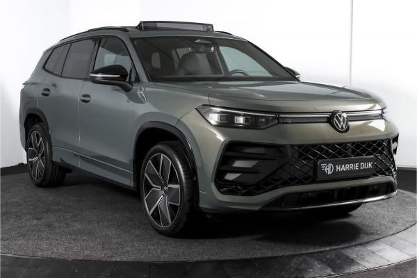 Volkswagen Tayron 1.5 eHybrid 272 PK R-Line Edition | Black Style Pakket | S/K-Panodak | Dig. Cockpit | Adapt. Cruise | Stoel-+Stuurverw. | Camera | App. Connect | ECC | Elek. Klep | LM 20" |