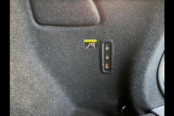 Volvo XC40 2.0 T4 190PK INSCRIPTION AUTOMAAT 20-INCH NAVI LUXE NAP CARPLAY