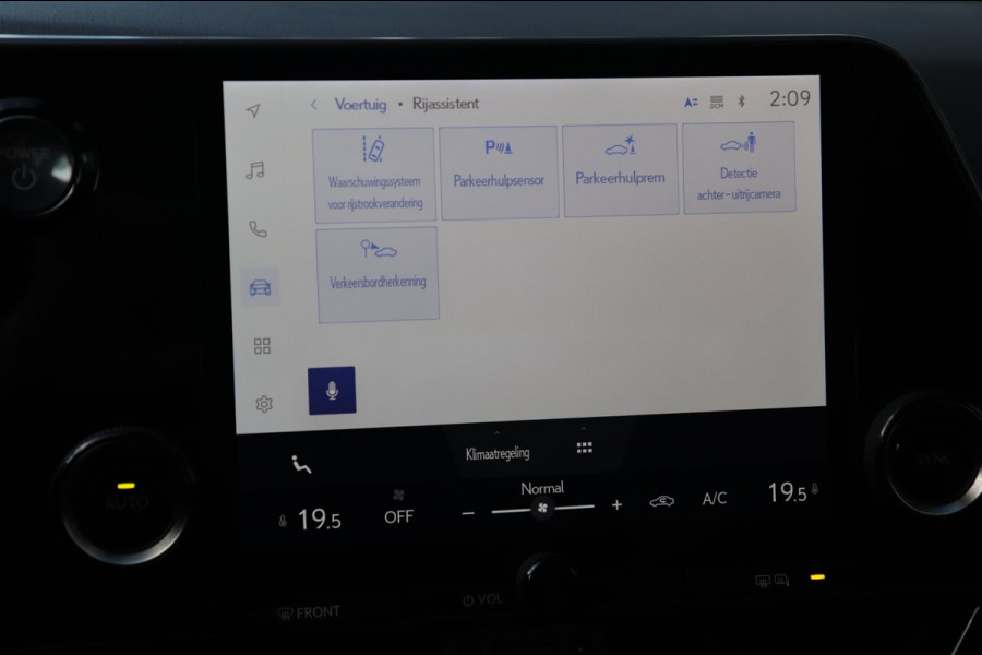 Lexus NX 350h / KEYLESS / ACC / CAMERA / CARPLAY / ALCANTARA