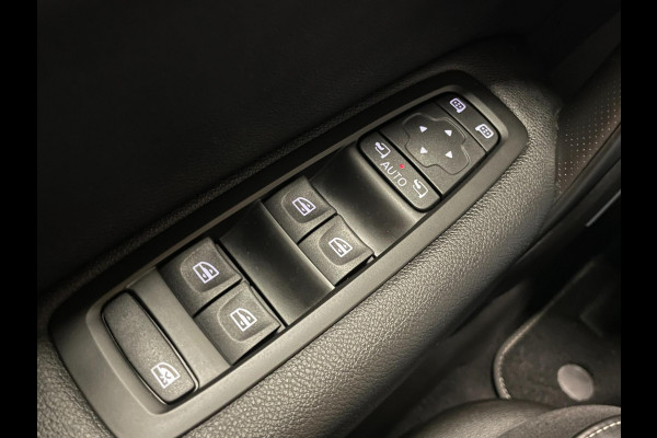 Renault Mégane 1.3 TCe GT-Line|140PK|BLACK EDITION|LEDER/ALCANTARA|NAVIGATIE|APPLE CARPLAY|CAMERA|BLUETOOTH|CRUISE+CLIMATE CONTROL