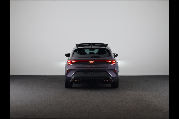 CUPRA Leon 1.5 TSI e-Hybrid VZ Performance | Panoramadak | Sennheiser | Obsidian Pakket | 19 Inch |