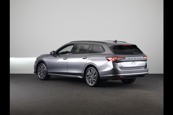 Škoda Superb Combi Sportline Business PHEV 1.5 TSI 204 pk 6 versn. DSG | Panoramadak | Trekhaak wegklapbaar
