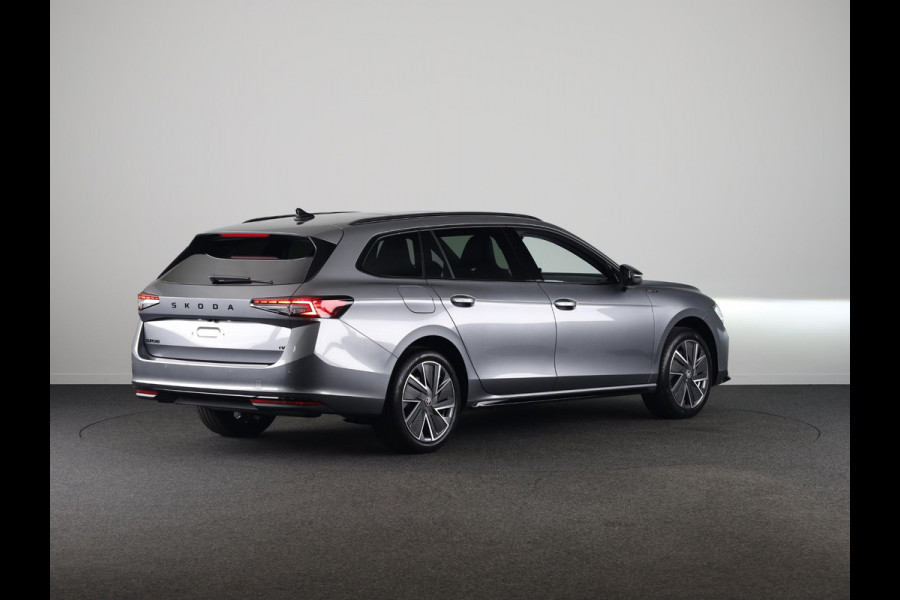 Škoda Superb Combi Sportline Business PHEV 1.5 TSI 204 pk 6 versn. DSG | Panoramadak | Trekhaak wegklapbaar