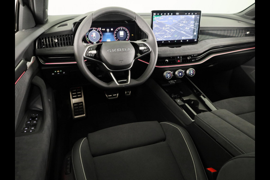 Škoda Superb Combi Sportline Business PHEV 1.5 TSI 204 pk 6 versn. DSG | Panoramadak | Trekhaak wegklapbaar