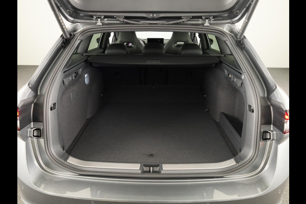 Škoda Superb Combi Sportline Business PHEV 1.5 TSI 204 pk 6 versn. DSG | Panoramadak | Trekhaak wegklapbaar