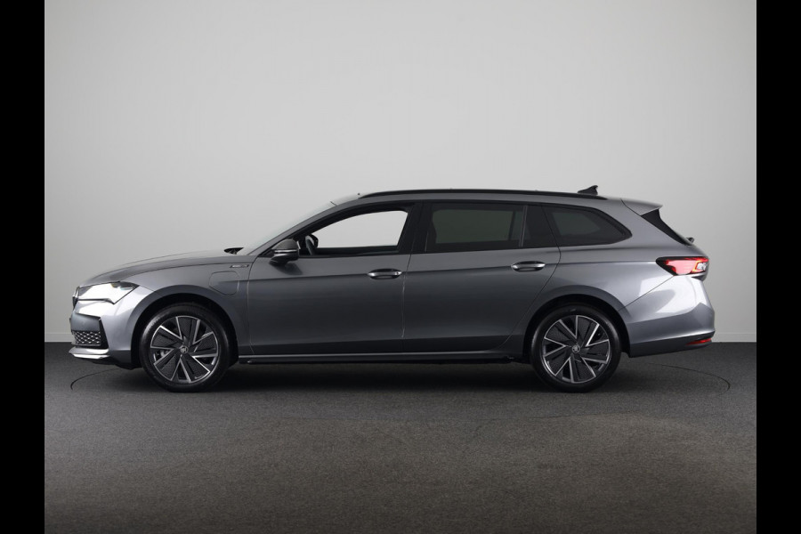 Škoda Superb Combi Sportline Business PHEV 1.5 TSI 204 pk 6 versn. DSG | Panoramadak | Trekhaak wegklapbaar