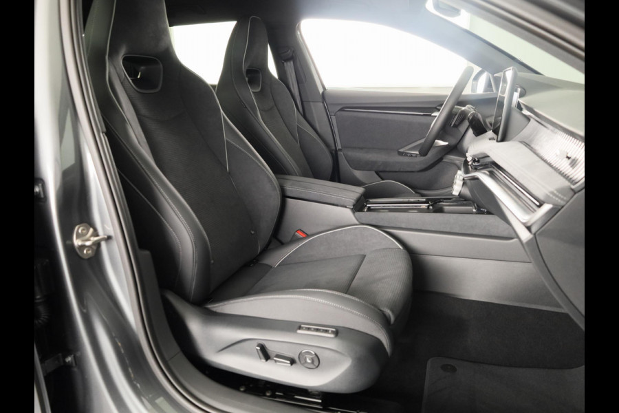 Škoda Superb Combi Sportline Business PHEV 1.5 TSI 204 pk 6 versn. DSG | Panoramadak | Trekhaak wegklapbaar