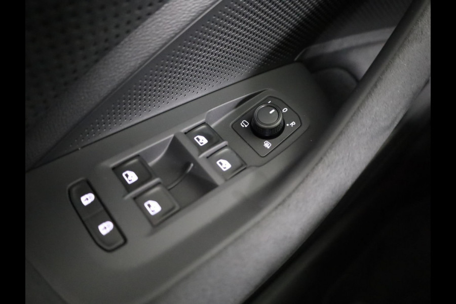 Škoda Superb Combi Sportline Business PHEV 1.5 TSI 204 pk 6 versn. DSG | Panoramadak | Trekhaak wegklapbaar