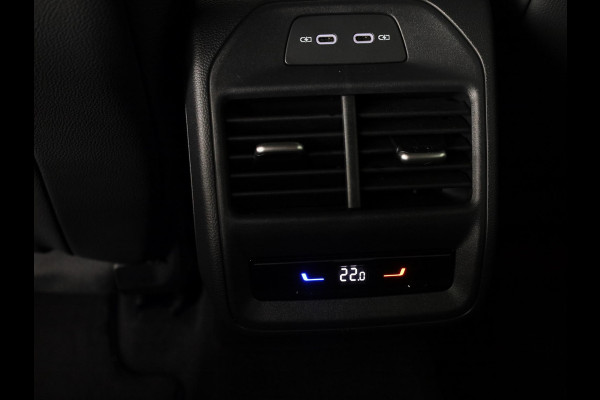 Škoda Superb Combi Sportline Business PHEV 1.5 TSI 204 pk 6 versn. DSG | Panoramadak | Trekhaak wegklapbaar