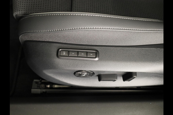 Škoda Superb Combi Sportline Business PHEV 1.5 TSI 204 pk 6 versn. DSG | Panoramadak | Trekhaak wegklapbaar