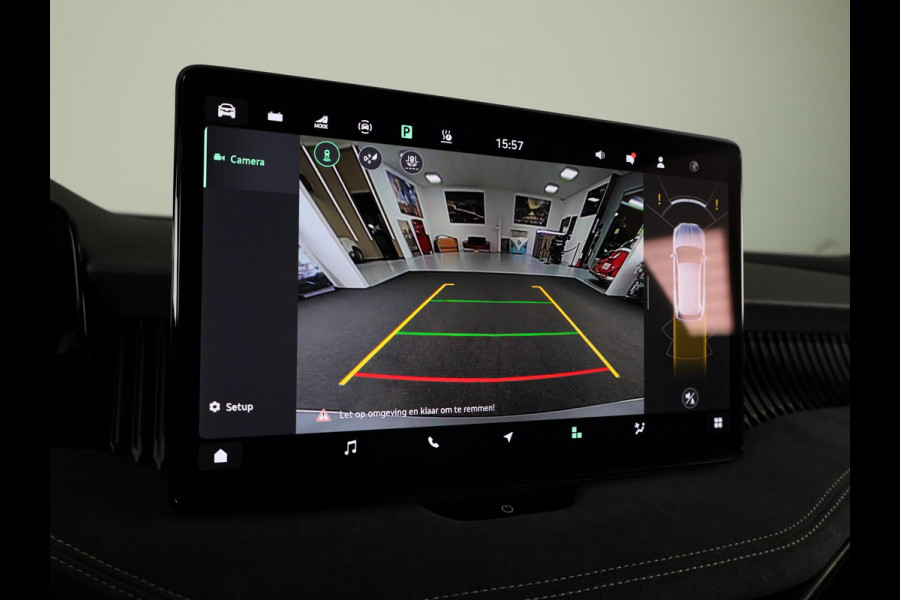 Škoda Superb Combi Sportline Business PHEV 1.5 TSI 204 pk 6 versn. DSG | Panoramadak | Trekhaak wegklapbaar