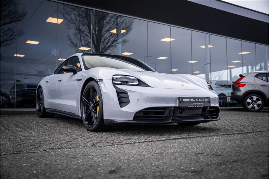 Porsche Taycan GTS 93 kWh ** PCCB ** PDLS+ ** HUD ** Panodak ** Sport Design Carbon ** 4WS NP 190K ** Rijbereik tot 504km (WLTP)