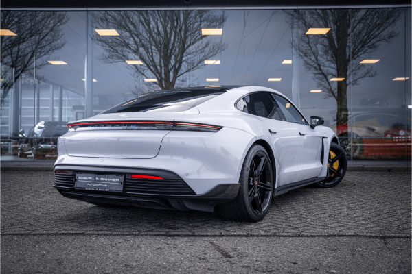 Porsche Taycan GTS 93 kWh ** PCCB ** PDLS+ ** HUD ** Panodak ** Sport Design Carbon ** 4WS NP 190K ** Rijbereik tot 504km (WLTP)