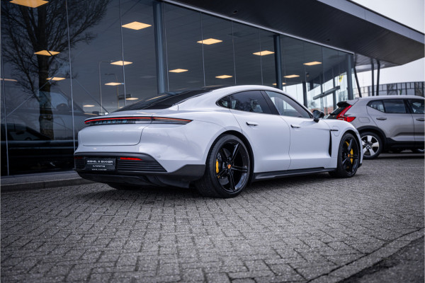 Porsche Taycan GTS 93 kWh ** PCCB ** PDLS+ ** HUD ** Panodak ** Sport Design Carbon ** 4WS NP 190K ** Rijbereik tot 504km (WLTP)