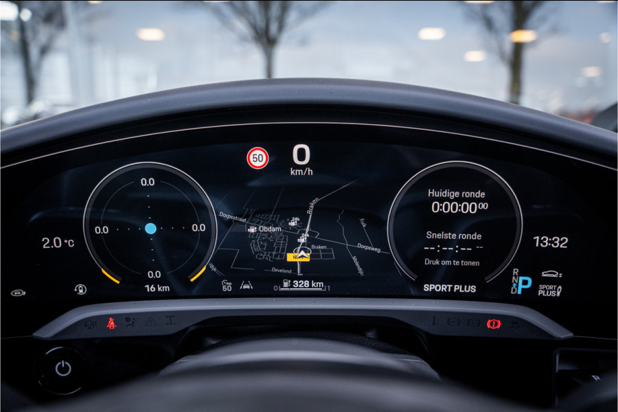 Porsche Taycan GTS 93 kWh ** PCCB ** PDLS+ ** HUD ** Panodak ** Sport Design Carbon ** 4WS NP 190K ** Rijbereik tot 504km (WLTP)