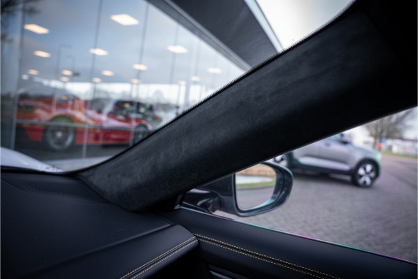 Porsche Taycan GTS 93 kWh ** PCCB ** PDLS+ ** HUD ** Panodak ** Sport Design Carbon ** 4WS NP 190K ** Rijbereik tot 504km (WLTP)