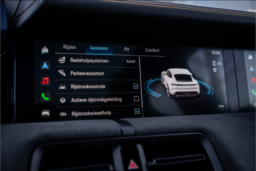 Porsche Taycan GTS 93 kWh ** PCCB ** PDLS+ ** HUD ** Panodak ** Sport Design Carbon ** 4WS NP 190K ** Rijbereik tot 504km (WLTP)