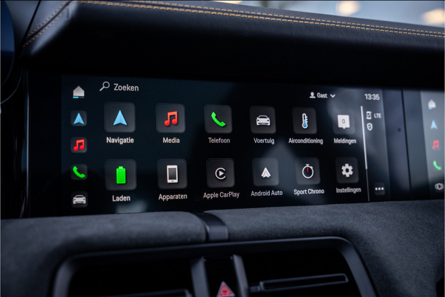 Porsche Taycan GTS 93 kWh ** PCCB ** PDLS+ ** HUD ** Panodak ** Sport Design Carbon ** 4WS NP 190K ** Rijbereik tot 504km (WLTP)