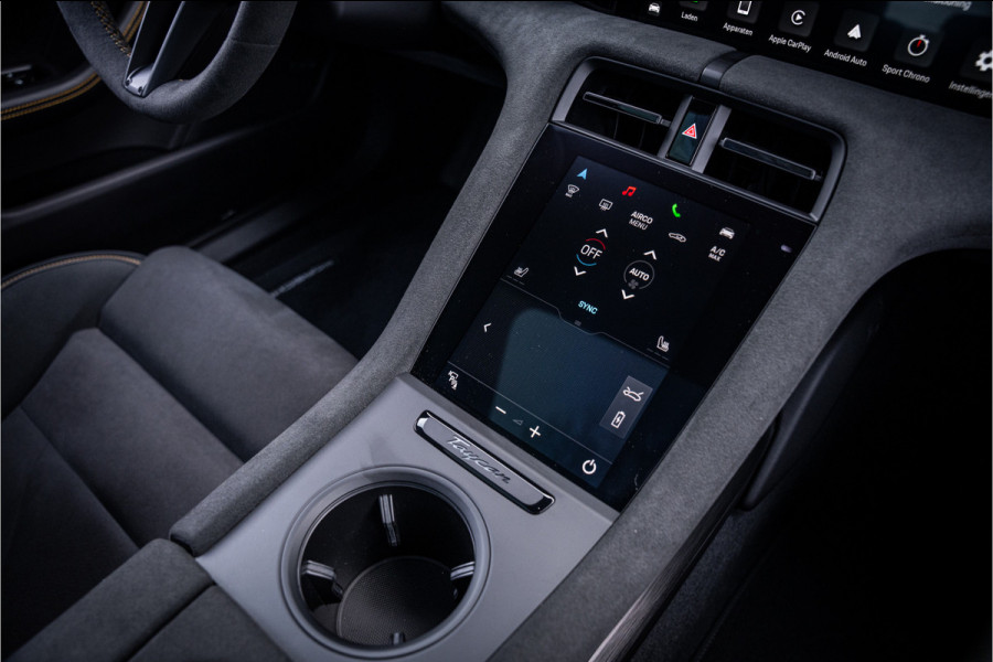 Porsche Taycan GTS 93 kWh ** PCCB ** PDLS+ ** HUD ** Panodak ** Sport Design Carbon ** 4WS NP 190K ** Rijbereik tot 504km (WLTP)