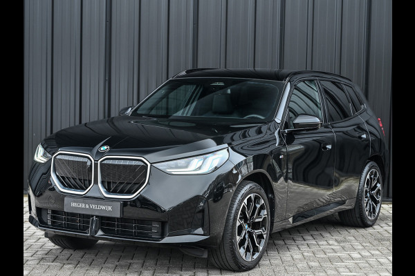 BMW X3 30e xDrive · M-Sport · Panorama dak · Sport stoelen · Driving Assistant Plus · Dab+ · Harman/Kardon · Adaptive Led · Head-Up · 3