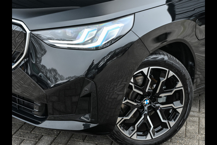 BMW X3 30e xDrive · M-Sport · Panorama dak · Sport stoelen · Driving Assistant Plus · Dab+ · Harman/Kardon · Adaptive Led · Head-Up · 3