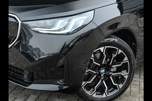 BMW X3 30e xDrive · M-Sport · Panorama dak · Sport stoelen · Driving Assistant Plus · Dab+ · Harman/Kardon · Adaptive Led · Head-Up · 3
