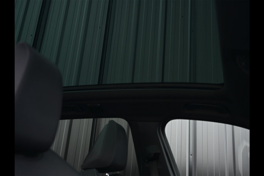 BMW X3 30e xDrive · M-Sport · Panorama dak · Sport stoelen · Driving Assistant Plus · Dab+ · Harman/Kardon · Adaptive Led · Head-Up · 3