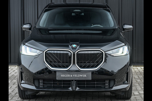BMW X3 30e xDrive · M-Sport · Panorama dak · Sport stoelen · Driving Assistant Plus · Dab+ · Harman/Kardon · Adaptive Led · Head-Up · 3