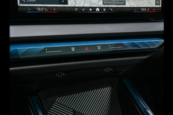 BMW X3 30e xDrive · M-Sport · Panorama dak · Sport stoelen · Driving Assistant Plus · Dab+ · Harman/Kardon · Adaptive Led · Head-Up · 3