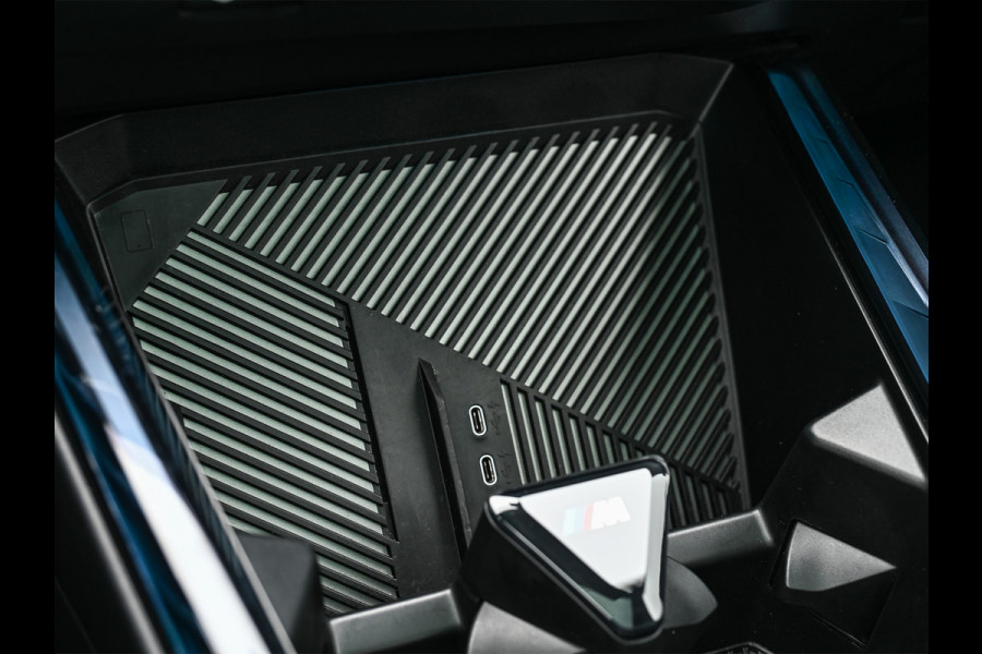 BMW X3 30e xDrive · M-Sport · Panorama dak · Sport stoelen · Driving Assistant Plus · Dab+ · Harman/Kardon · Adaptive Led · Head-Up · 3