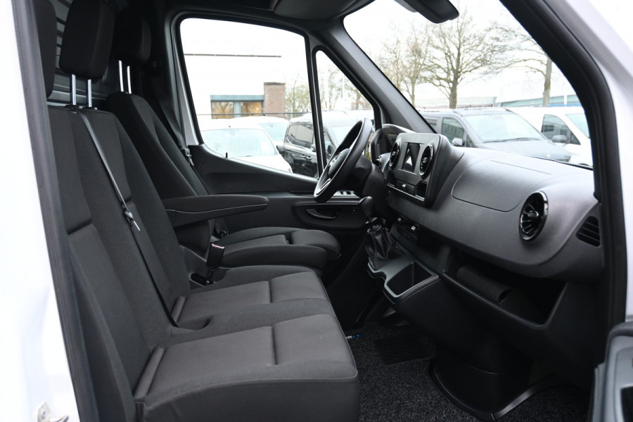 Mercedes-Benz Sprinter 317 CDI L2H2 RWD 360 Camera, Geveerde stoel, Navigatie