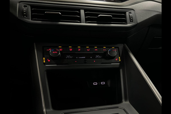 Volkswagen Polo 1.0 TSI |95PK|Navi| PDC | Carplay | Camera |