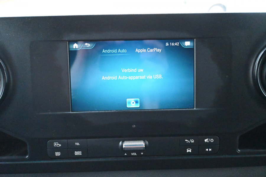 Mercedes-Benz Sprinter 211 CDI L1H1 FWD 3000 kg Trekgewicht, MBUX navigatie met parkeerpakket, Etc.