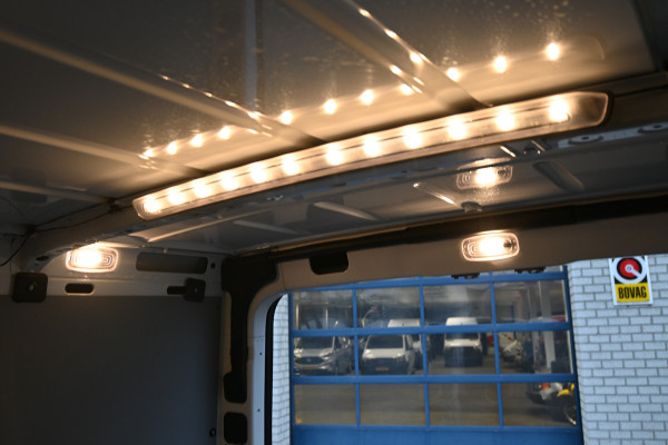 Mercedes-Benz Sprinter 211 CDI L1H1 FWD 3000 kg Trekgewicht, MBUX navigatie met parkeerpakket, Etc.