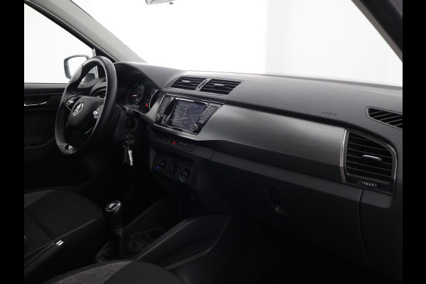 Škoda Fabia Combi TSI 95 PK BUSINESS SPORT GARANTIE 9-2030* VOLLEDIG ONDERHOUDEN. PDC V+A . FULL MAP NAVI . ELEKTRISCHE RAMEN V+A .