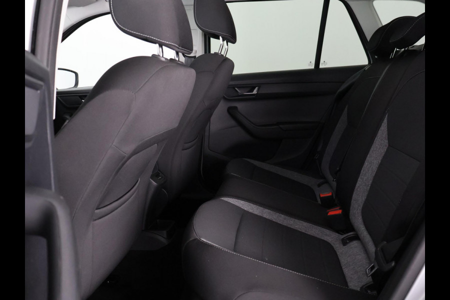 Škoda Fabia Combi TSI 95 PK BUSINESS SPORT GARANTIE 9-2030* VOLLEDIG ONDERHOUDEN. PDC V+A . FULL MAP NAVI . ELEKTRISCHE RAMEN V+A .