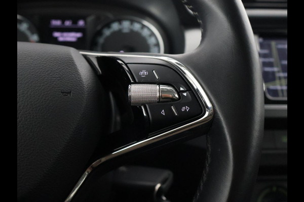 Škoda Fabia Combi TSI 95 PK BUSINESS SPORT GARANTIE 9-2030* VOLLEDIG ONDERHOUDEN. PDC V+A . FULL MAP NAVI . ELEKTRISCHE RAMEN V+A .