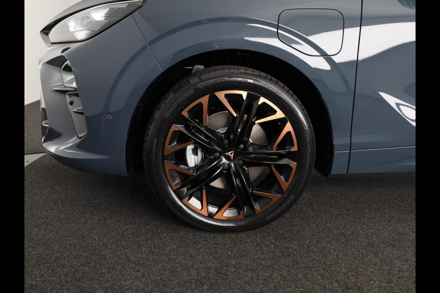 CUPRA Terramar 1.5 TSI e-Hybrid Business 201PK | 20 Inch | Sennheiser | Elektrisch verstelbare voorstoelen | Head-up Display | 360 Camera | Adaptieve Cruise Control | Keyless Entry |